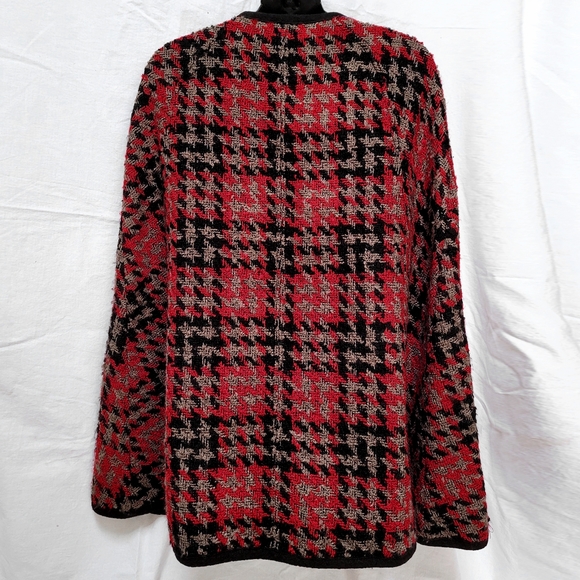 Vivienne by Vivienne Tam cape size 2 - Picture 3 of 5